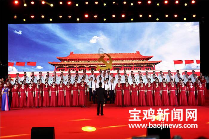 谈恋爱的时候在微信只跟男朋友聊天,跟其他人比较少,正常吗?-高效问答平台解答你的疑惑